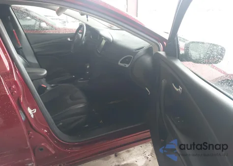 2015 Dodge Dart Limited z USA, uszkodzony, nr VIN 1C3CDFCB3FD345904